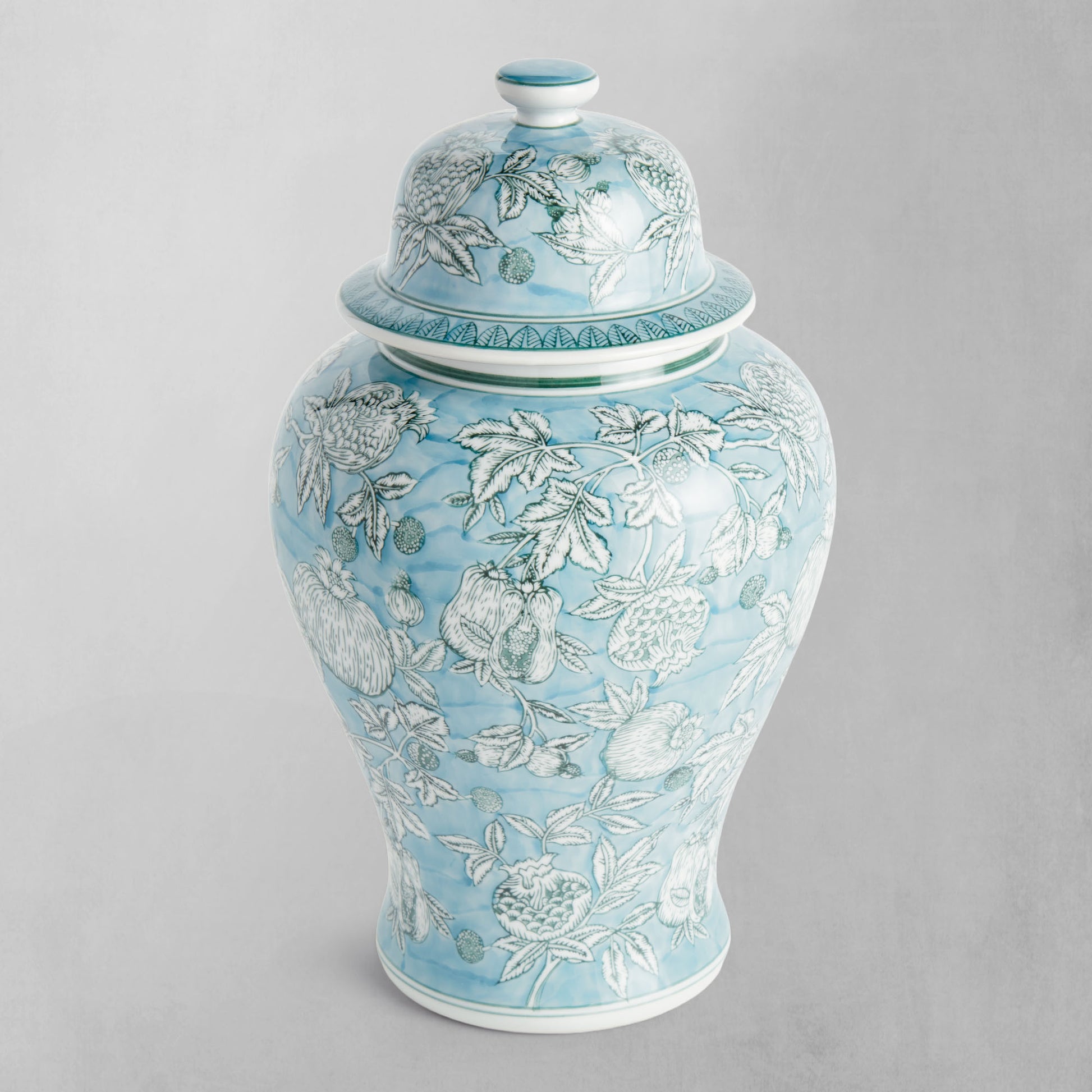Blue hand-painted porcelain ginger jar - stylish home accent (Image1).