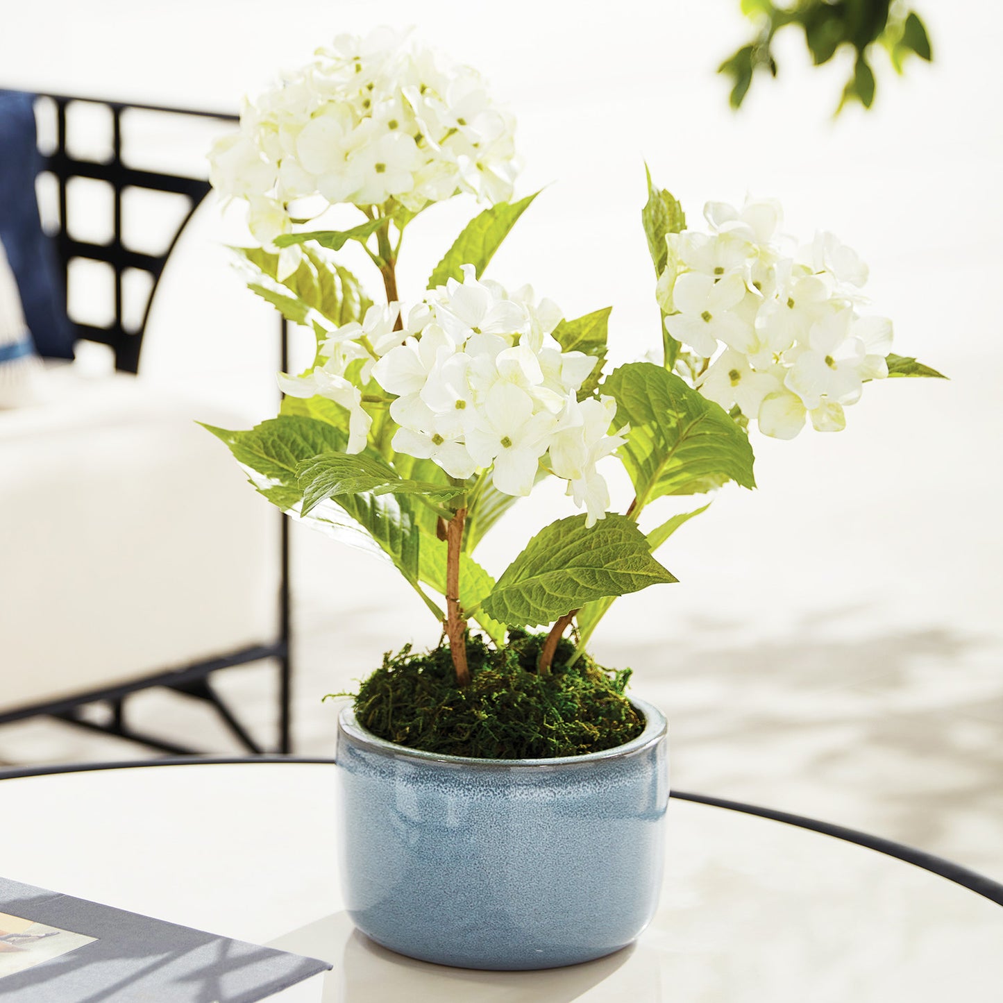 Blue reactive glaze ceramic pots (set of 3) - stylish home accent (Image2).
