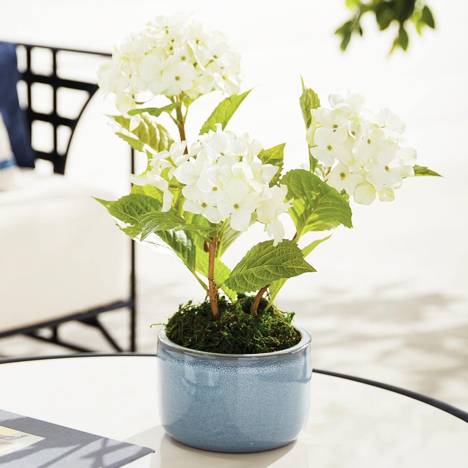 Blue reactive glaze ceramic pots (set of 3) - stylish home accent (Image2).