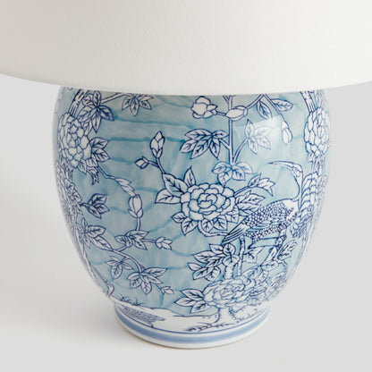 Blue white hand-painted chinoiserie porcelain lamp - stylish home accent (Image6).