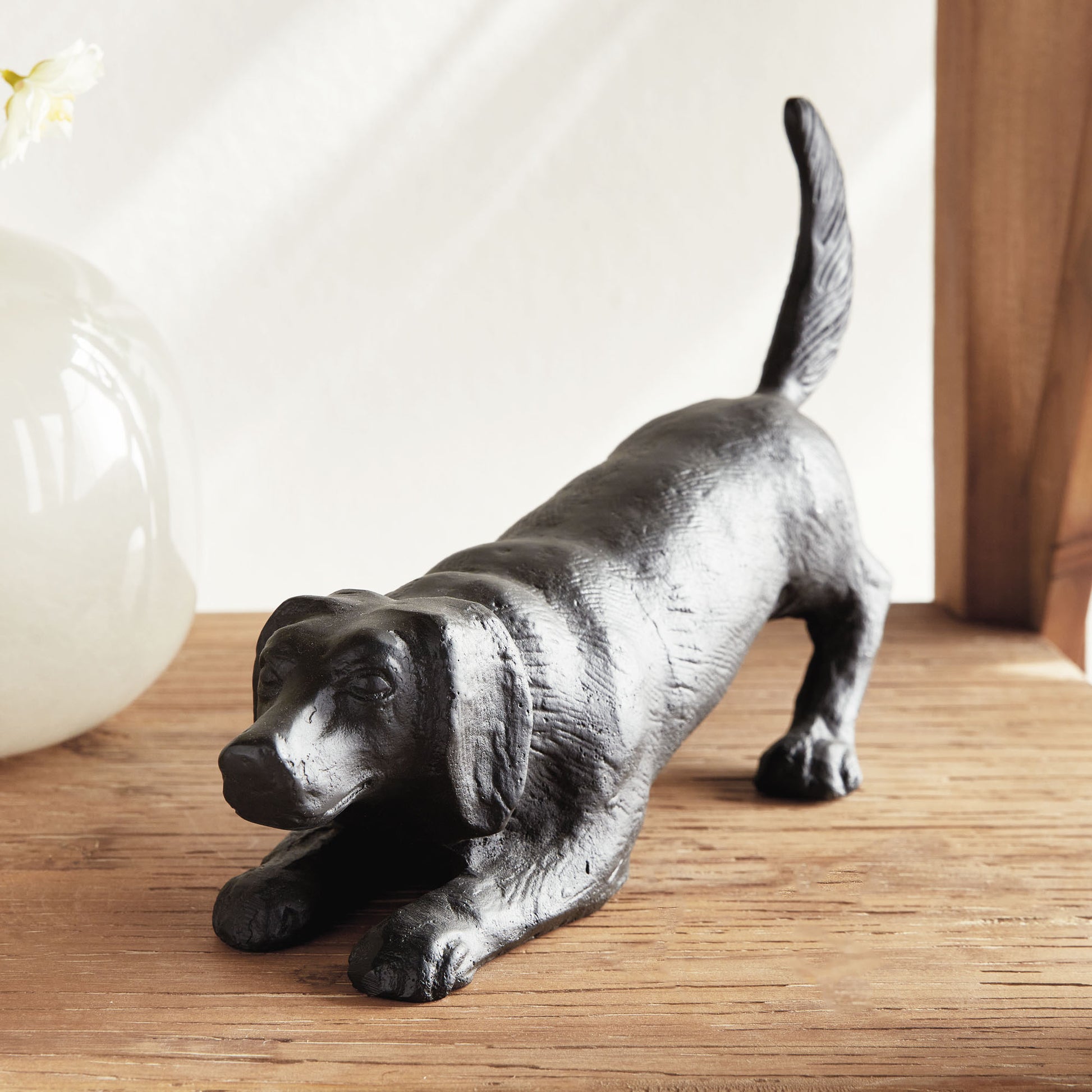 Bronze play bow dog decorative object - stylish home accent (Image5).