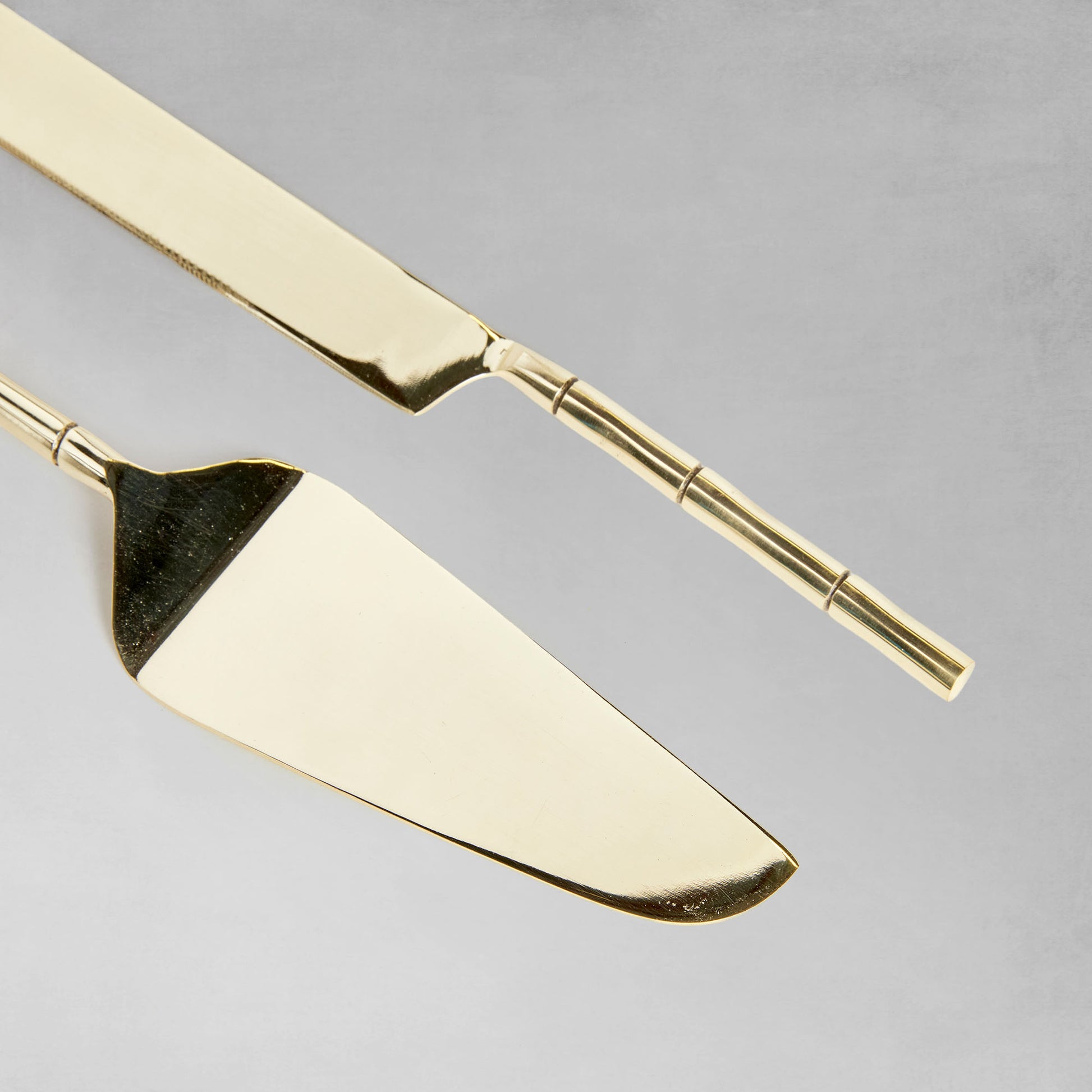 Champagne gold dessert servers (set of 2) - stylish home accent (Image4).