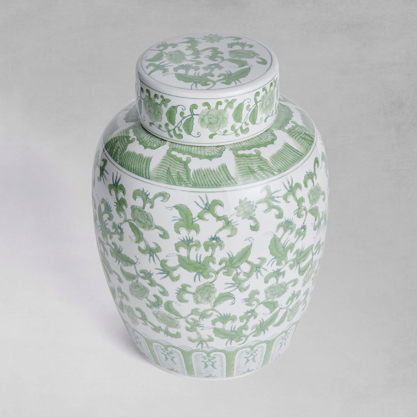 Chinoiserie green ceramic lidded jar - stylish home accent (Image6).