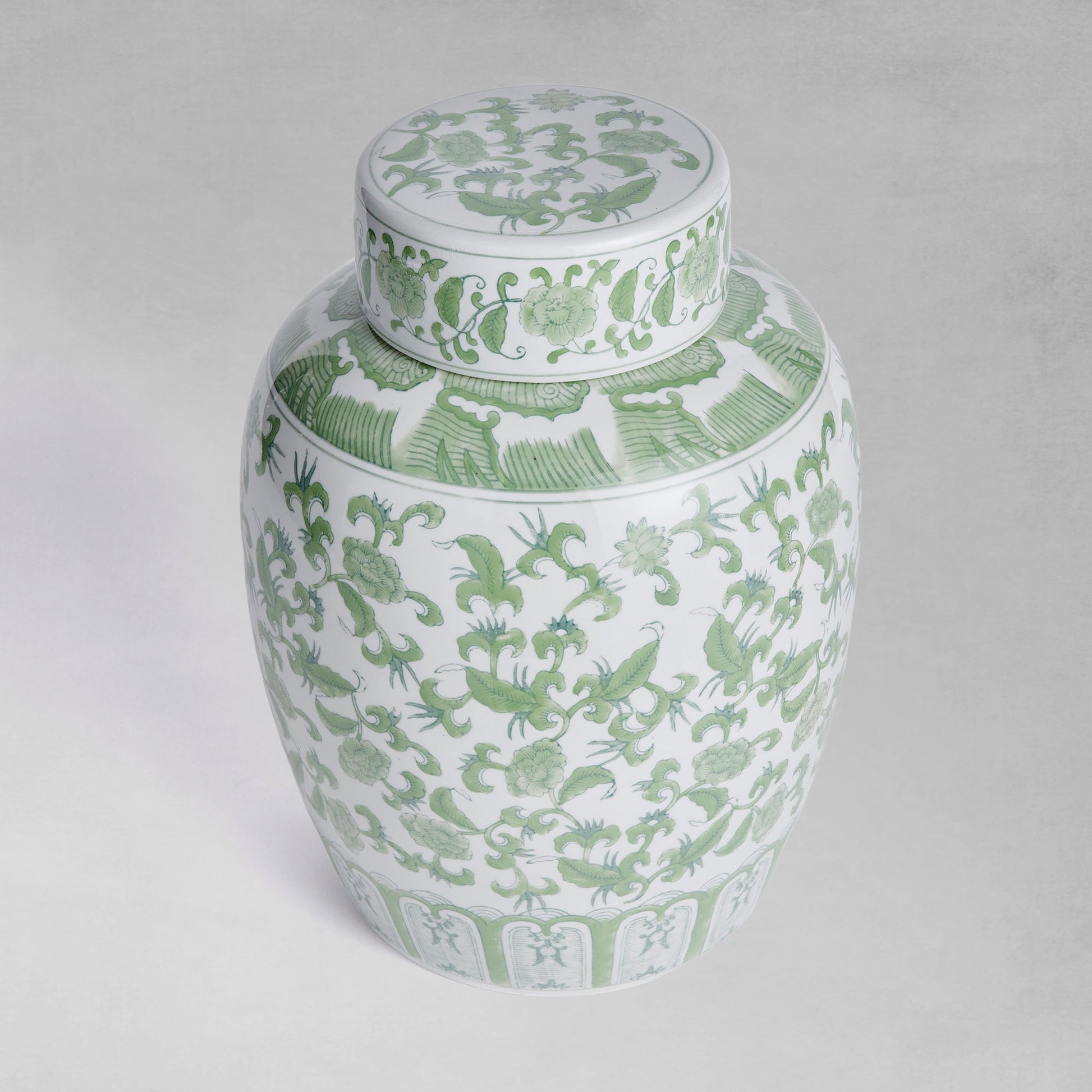 Chinoiserie green ceramic lidded jar - stylish home accent (Image6).