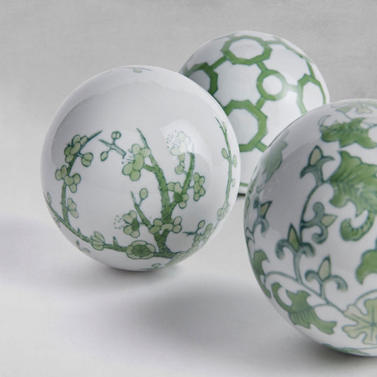 Chinoiserie green ceramic orbs (set of 3) - stylish home accent (Image2).