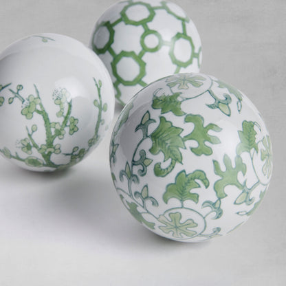 Chinoiserie green ceramic orbs (set of 3) - stylish home accent (Image3).