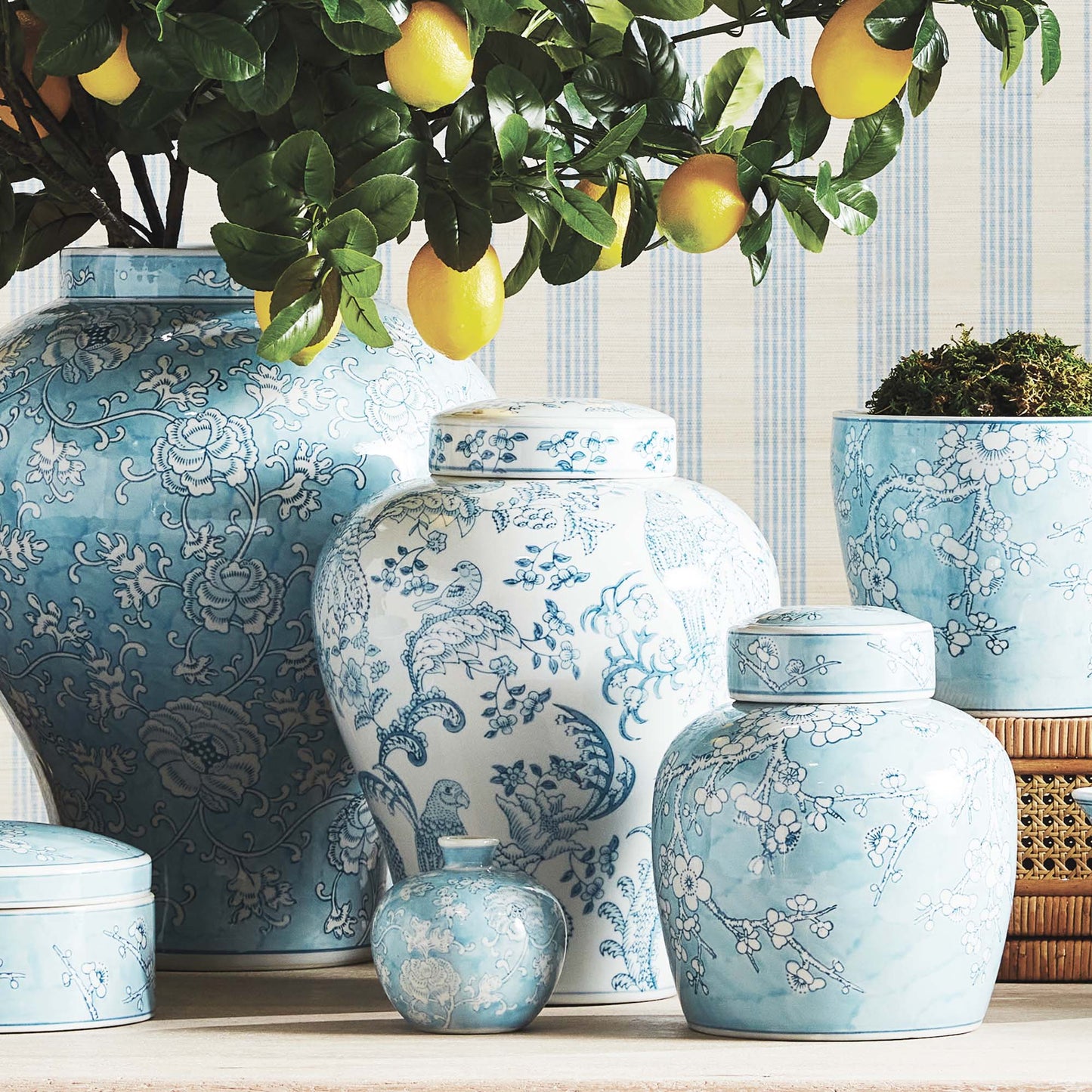 Chinoiserie light blue hand-painted porcelain ginger jar - stylish home accent (Image6).