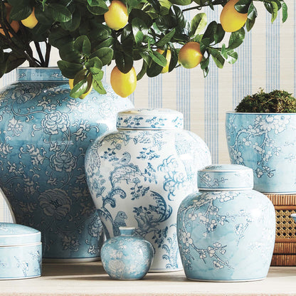 Chinoiserie light blue hand-painted porcelain ginger jar - stylish home accent (Image6).