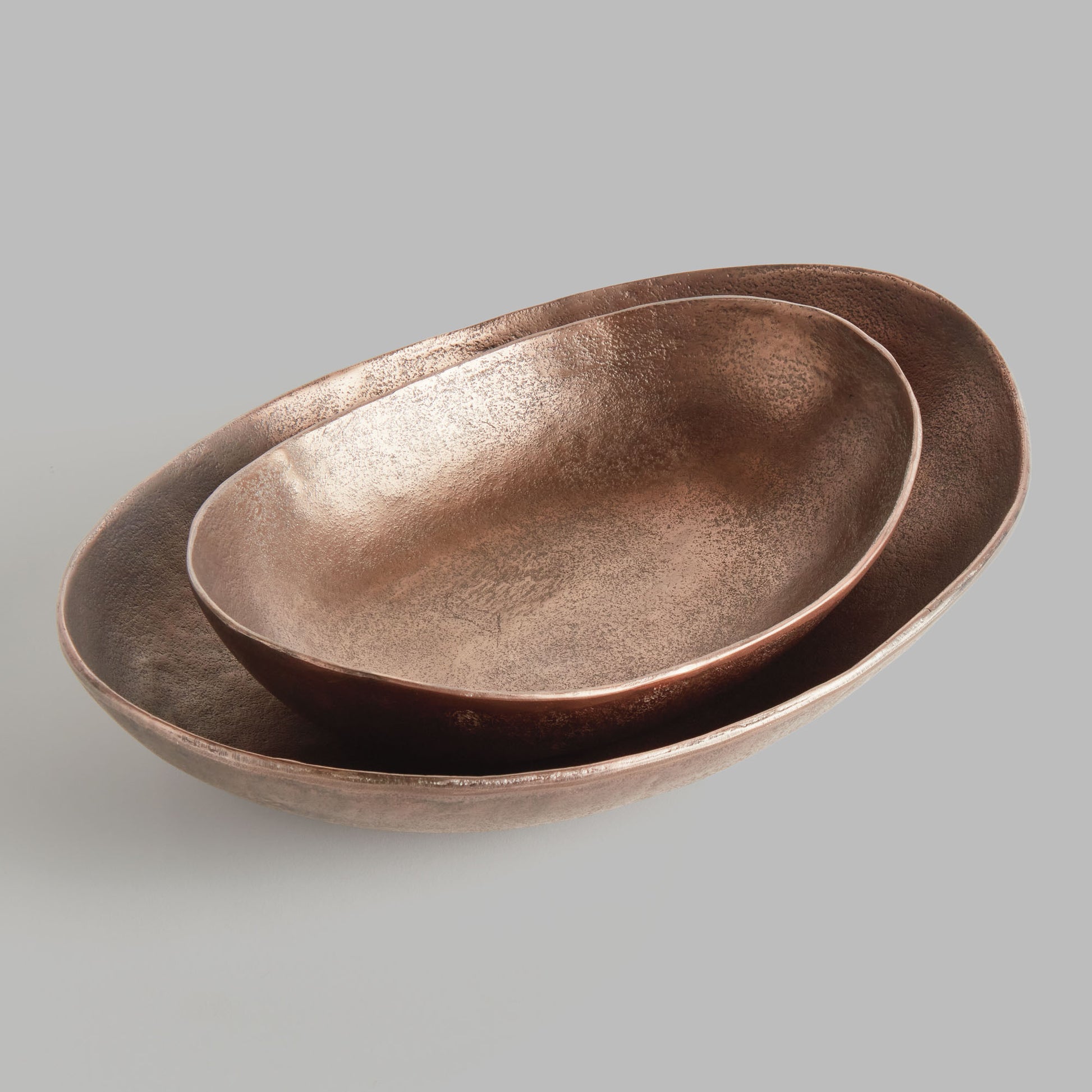 Copper textured oval decorative bowls (set of 2) - stylish home accent (Image2).