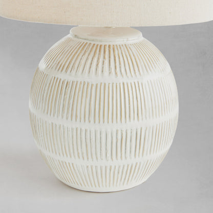 Cream hatch mark ceramic lamp - stylish home accent (Image4).