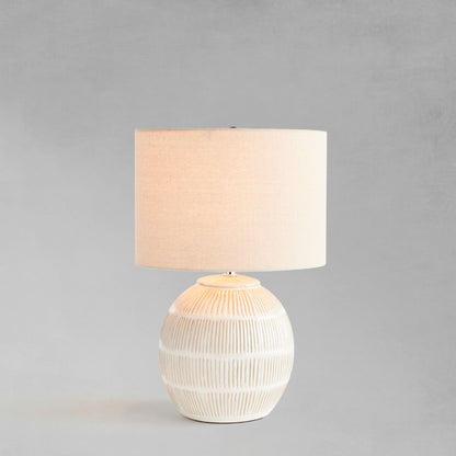 Cream hatch mark ceramic lamp - stylish home accent (Image5).