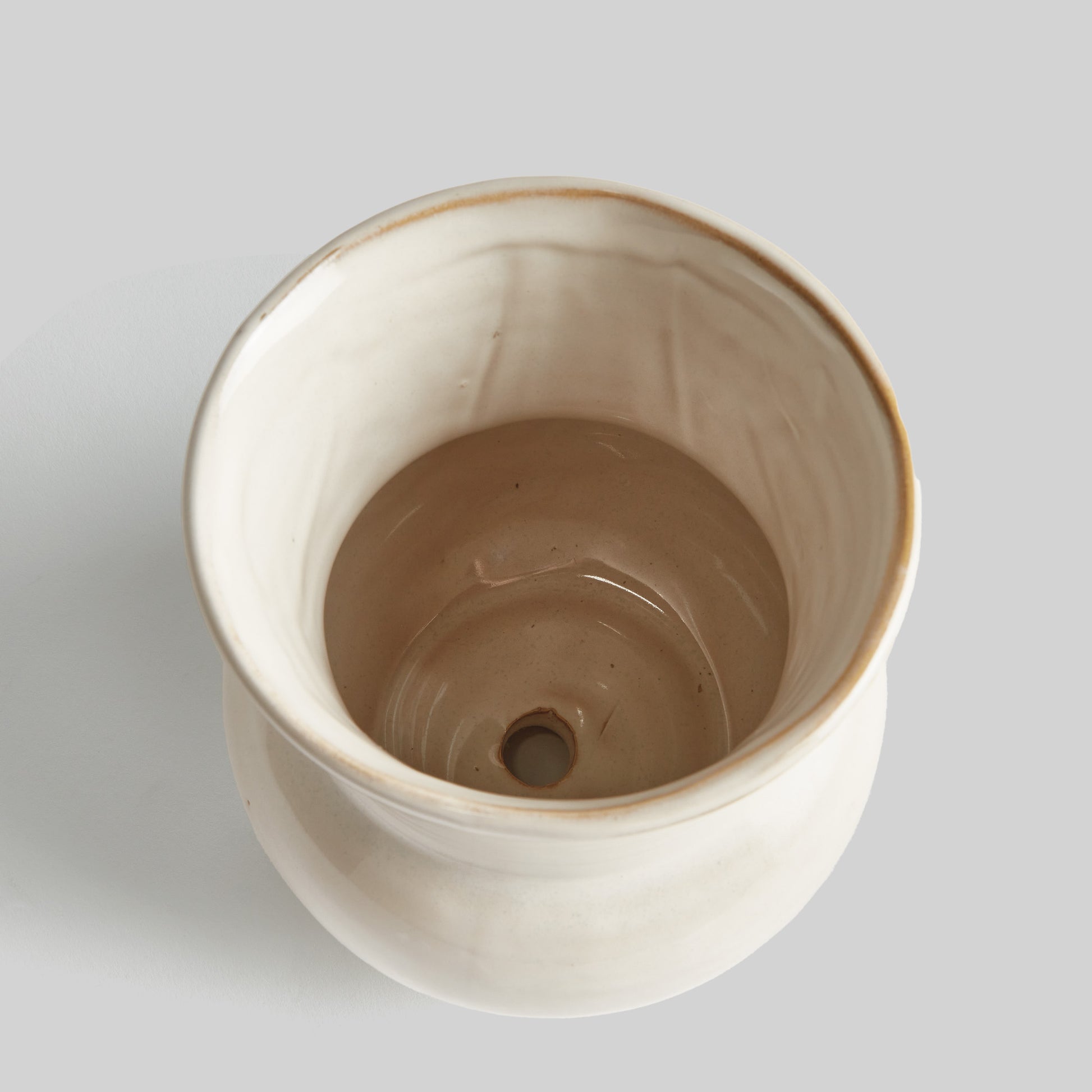 Cream stoneware small 5.5 inch pot - stylish home accent (Image2).