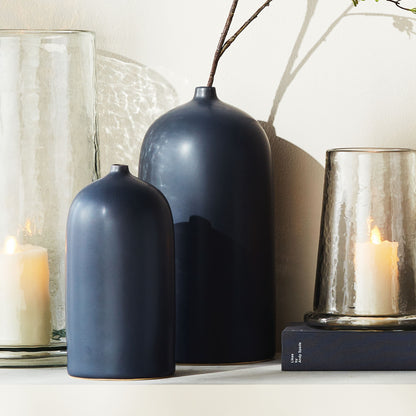 Dark navy ceramic large vase - stylish home accent (Image1).