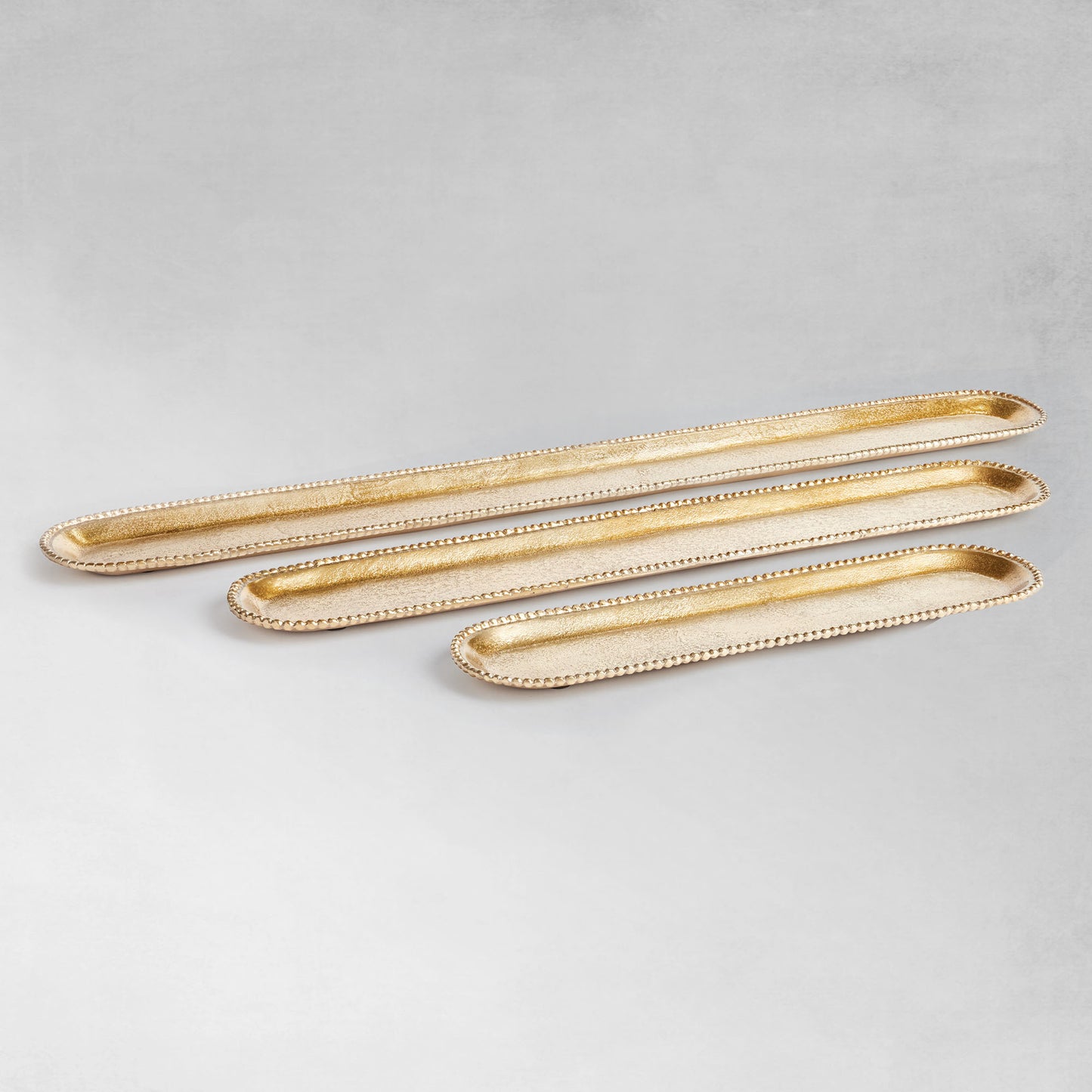 Gold aluminum decorative trays 42 inch (set of 3) - stylish home accent (Image1).