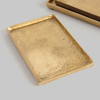 Gold rectangular decorative trays (set of 3) - stylish home accent (Image4).