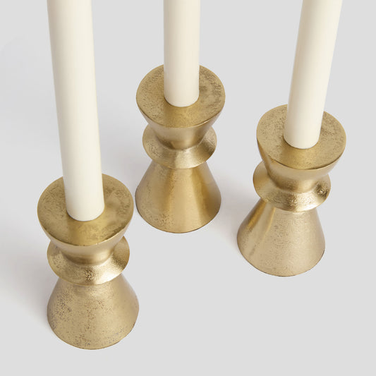 Gold taper candle holders (set of 3) - stylish home accent (Image2).