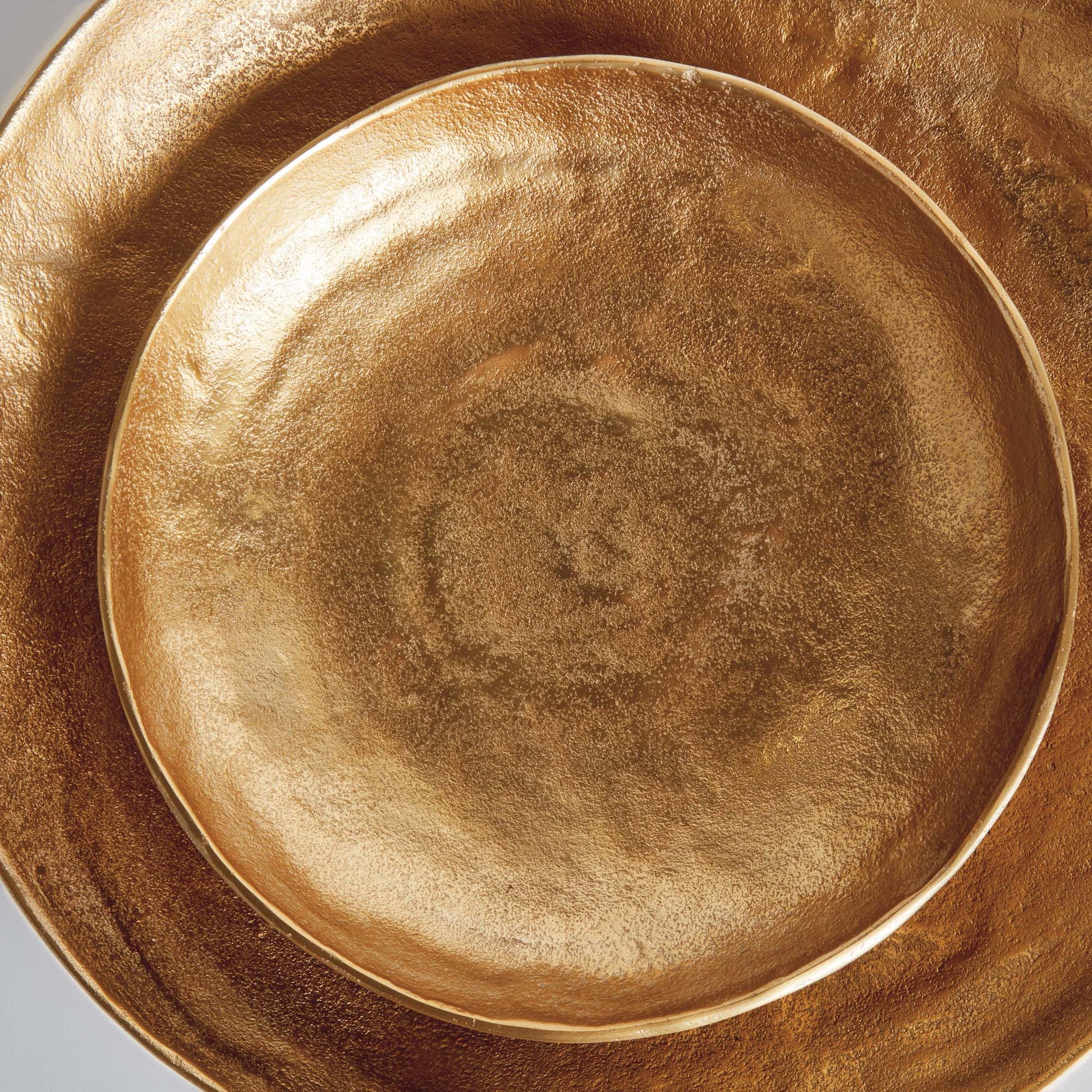 Gold textured round aluminum decorative bowls (set of 2) - stylish home accent (Image2).