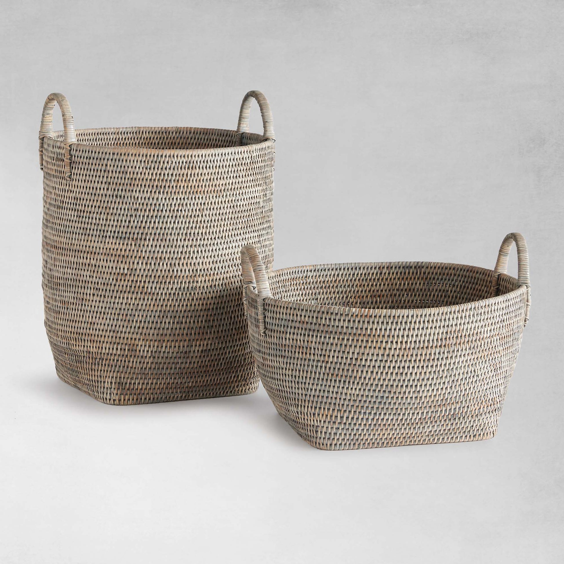 Graywash rattan orchard baskets (set of 2) - stylish home accent (Image1).