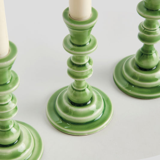 Green enamel taper holders (set of 3) - stylish home accent (Image2).