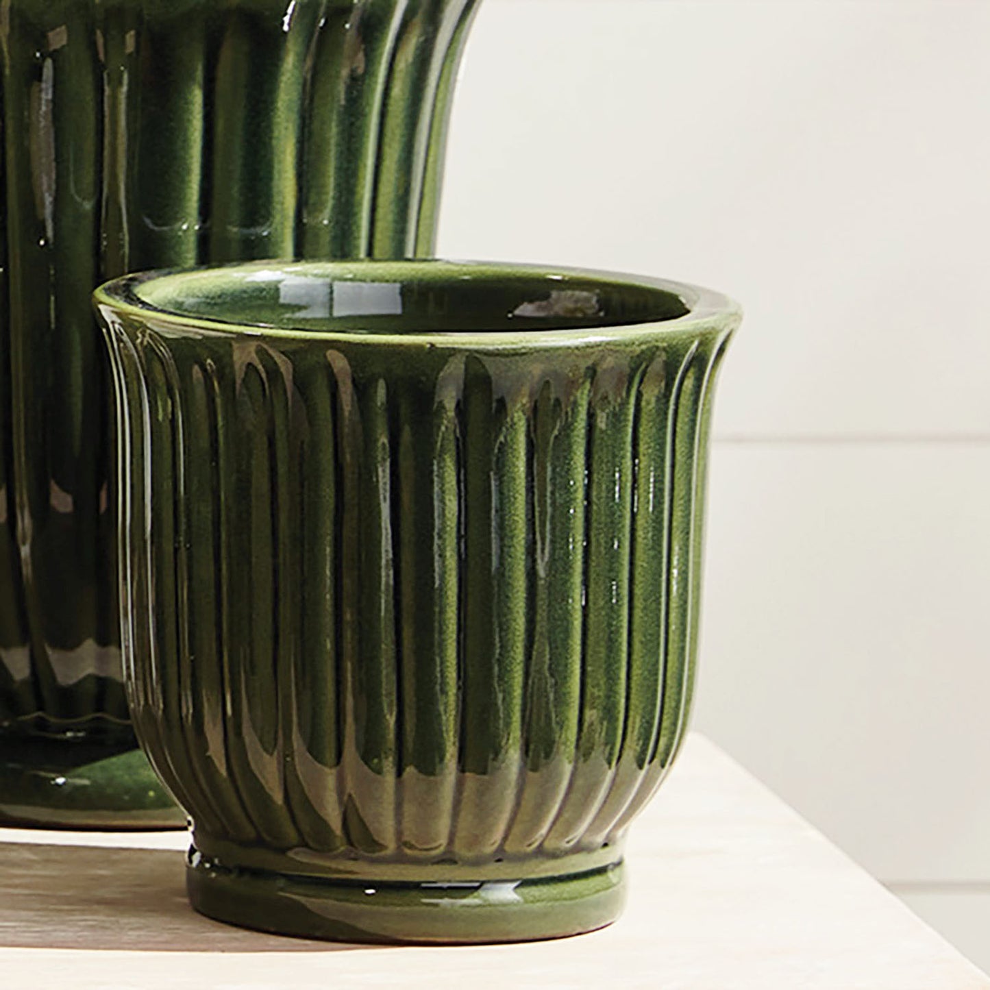 Green reactive glaze ceramic planters (set of 3) - stylish home accent (Image2).