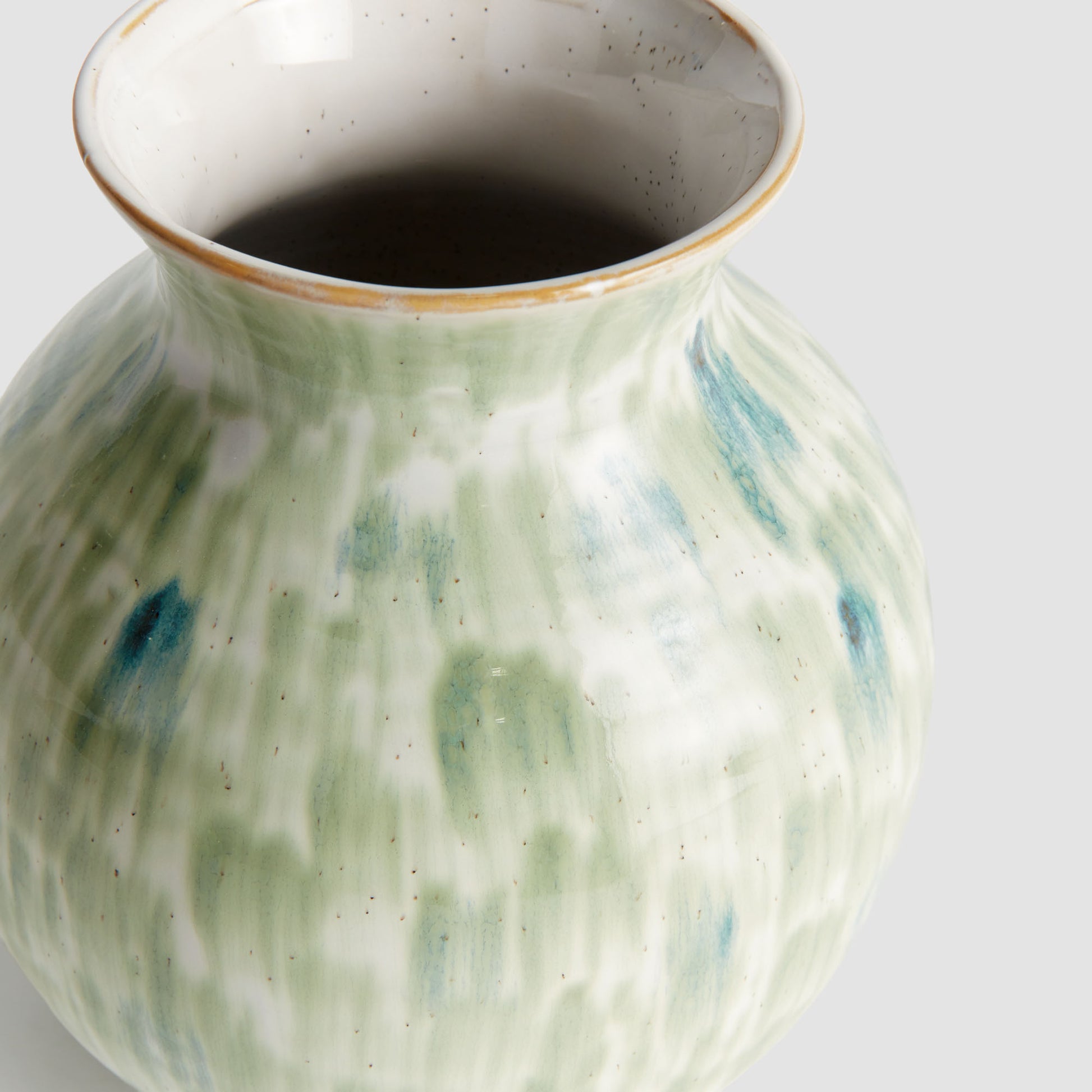 Green stoneware large vase - stylish home accent (Image2).