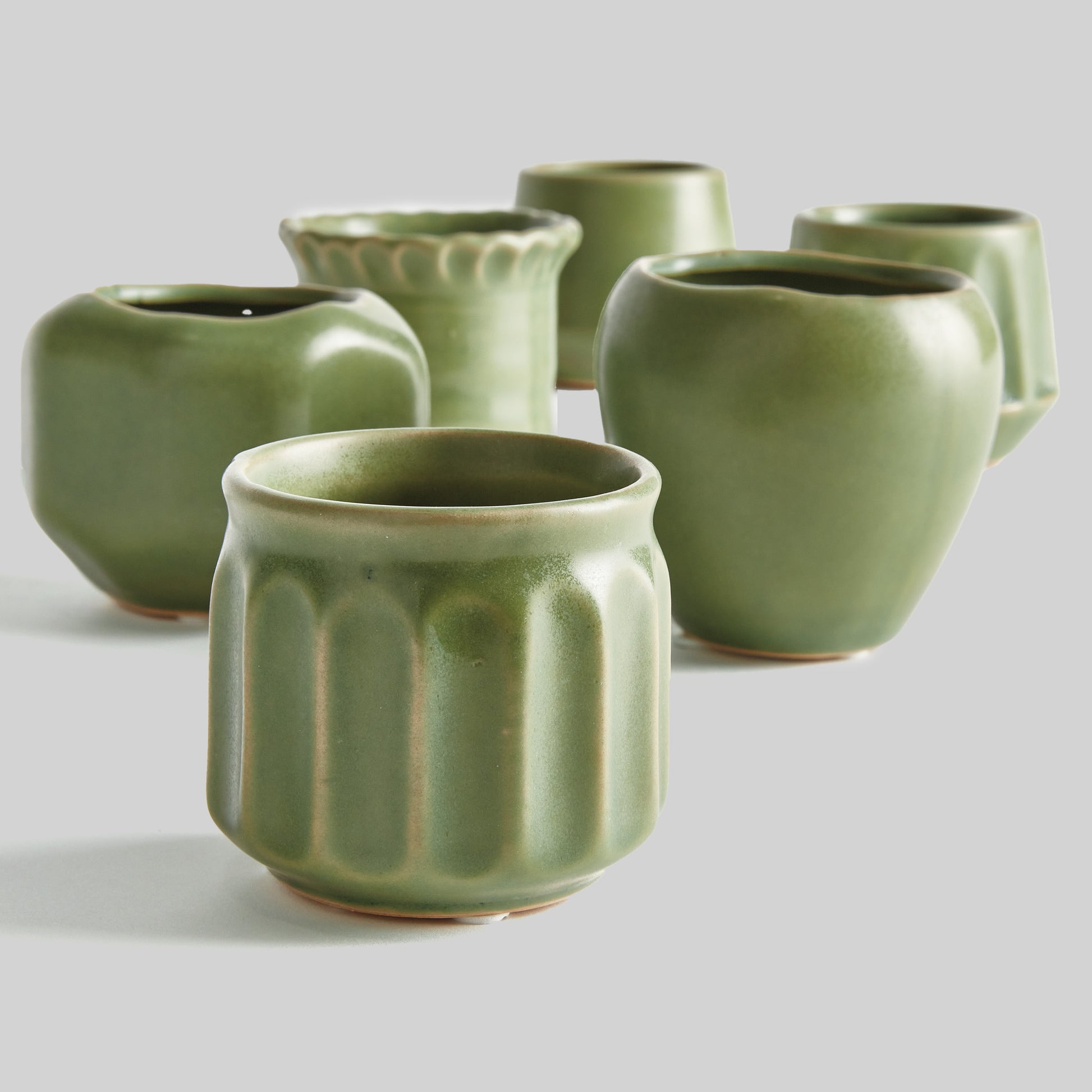 Green stoneware mini cachepots (set of 6) - stylish home accent (Image3).