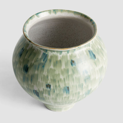 Green stoneware small vase - stylish home accent (Image4).