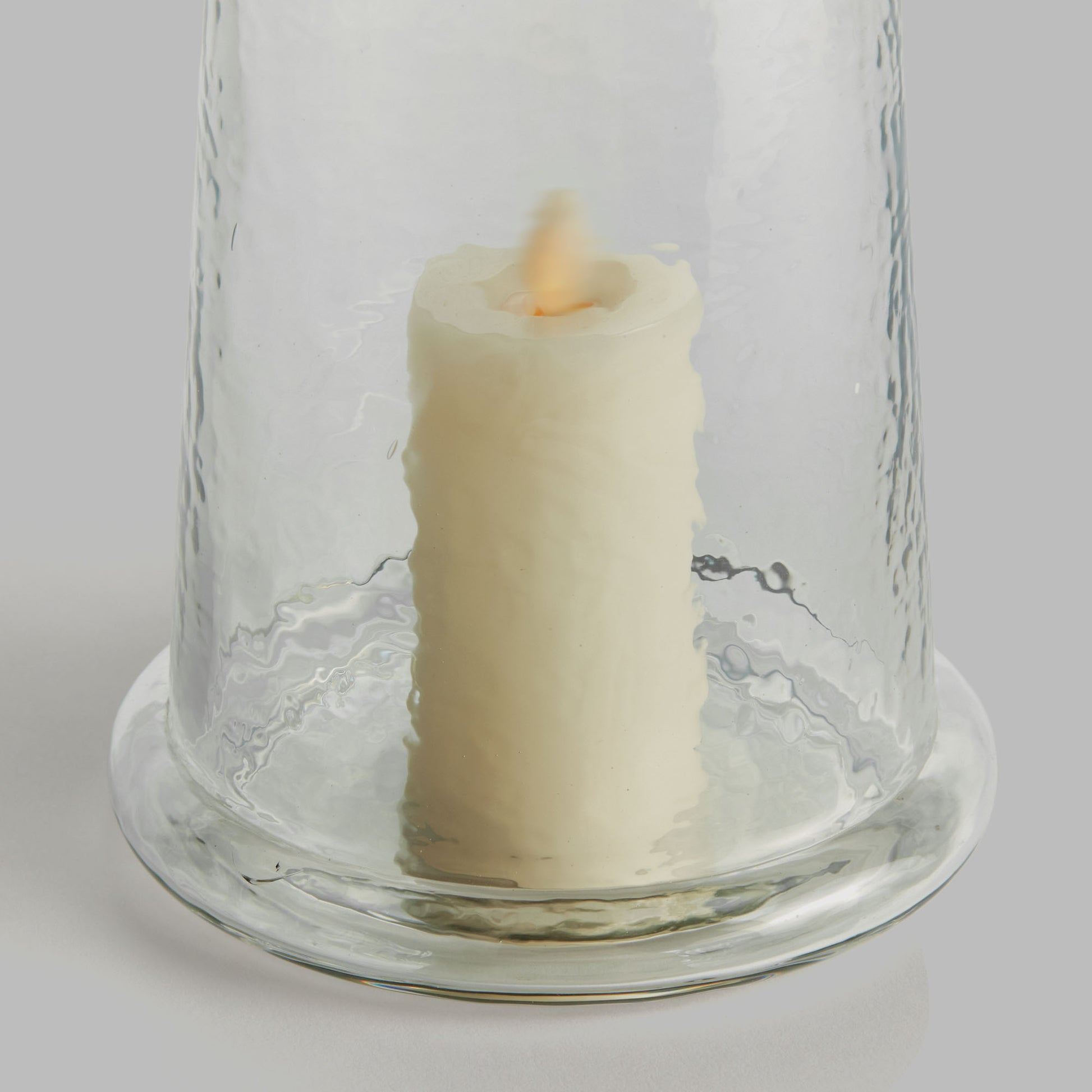 Hammered glass small hurricane - stylish home accent (Image4).