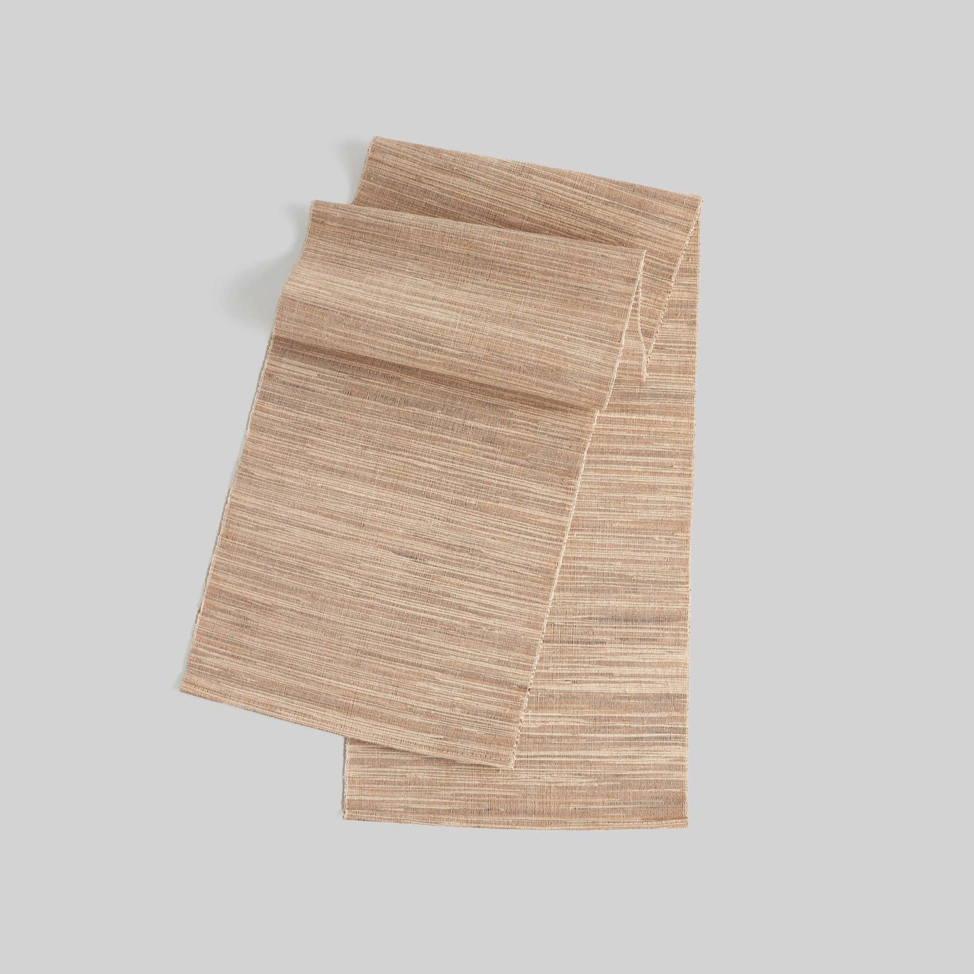 Handmade water hyacinth and cedar table runner - stylish home accent (Image5).
