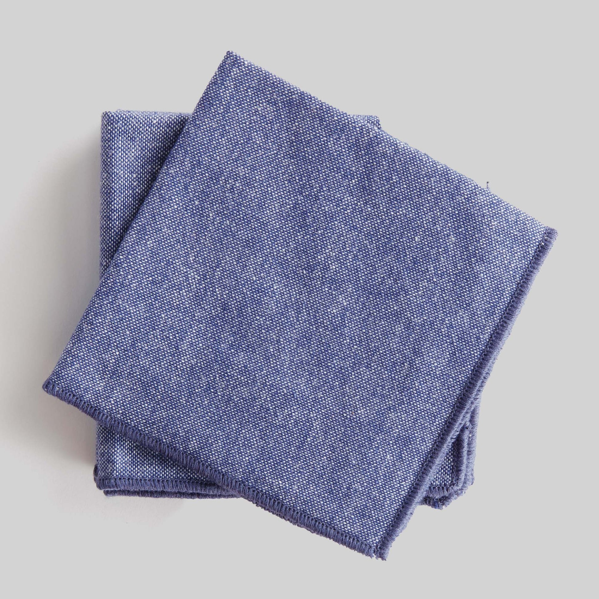 Heathered blue with navy border cotton cocktail napkins (set of 4) - stylish home accent (Image3).
