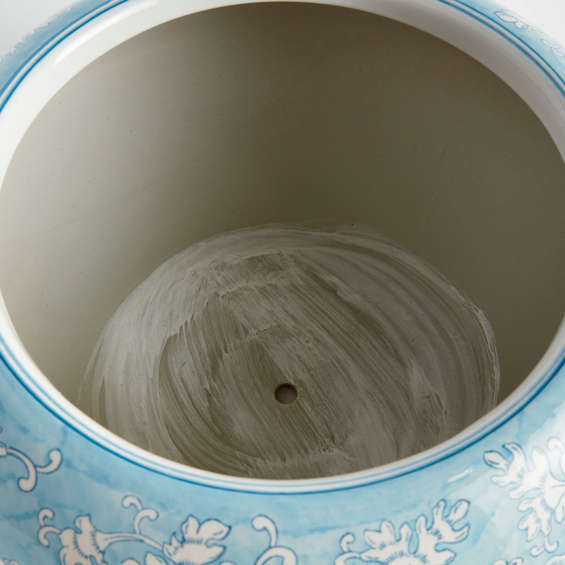 Large chinoiserie light blue hand-painted porcelain pot - stylish home accent (Image2).