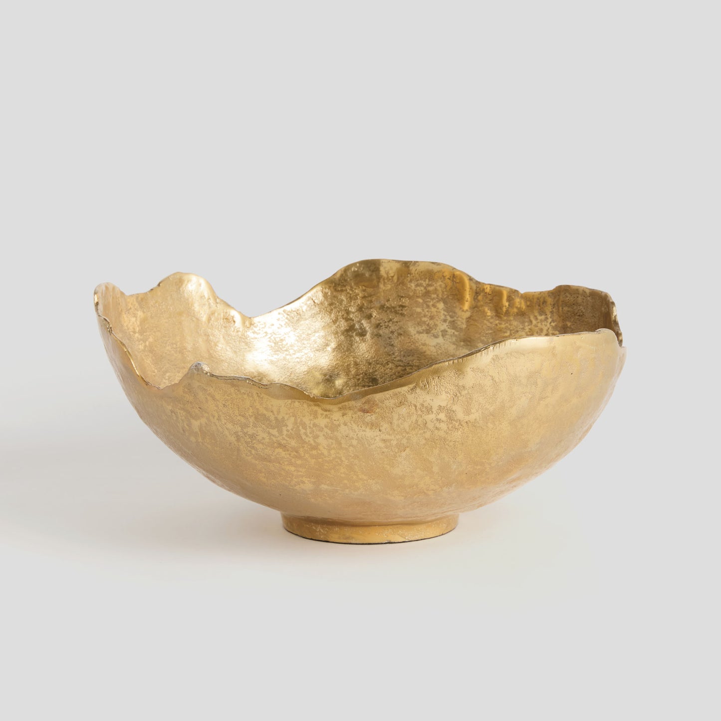 Large gold cast aluminum decorative bowl - stylish home accent (Image6).