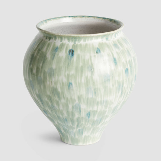 Large green stoneware vase - stylish home accent (Image1).