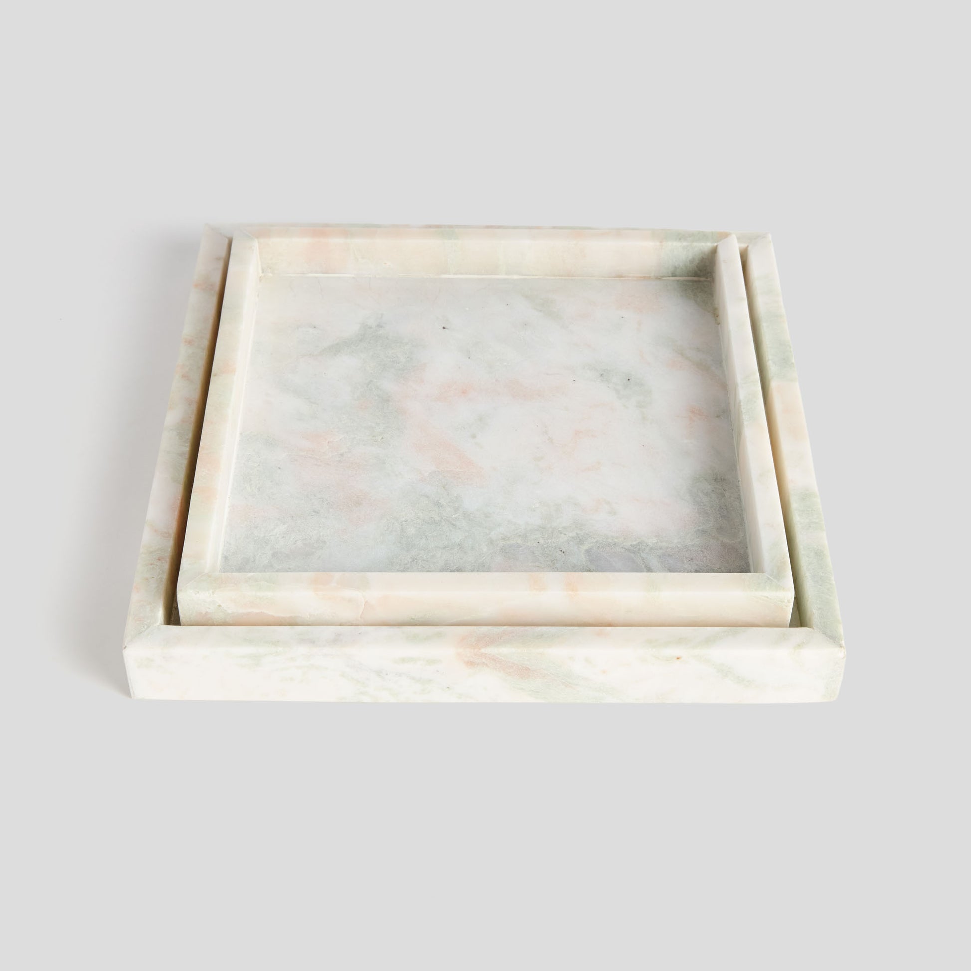 Large square green marble trays (set of 2) - stylish home accent (Image3).