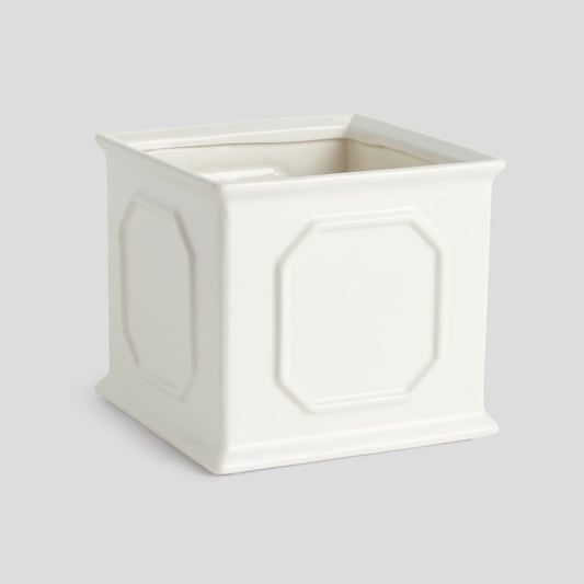 Large white ceramic cachepot - stylish home accent (Image1).