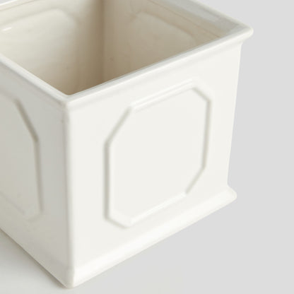 Large white ceramic cachepot - stylish home accent (Image4).