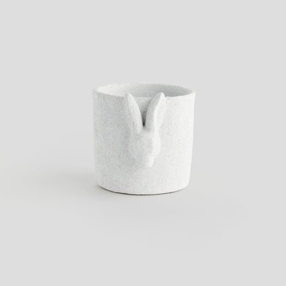 Large white concrete rabbit relief pot - stylish home accent (Image4).