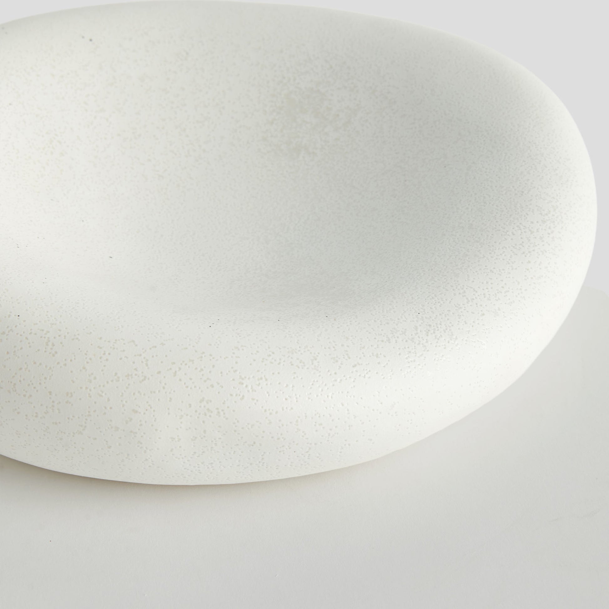 Large white stoneware tray - stylish home accent (Image4).