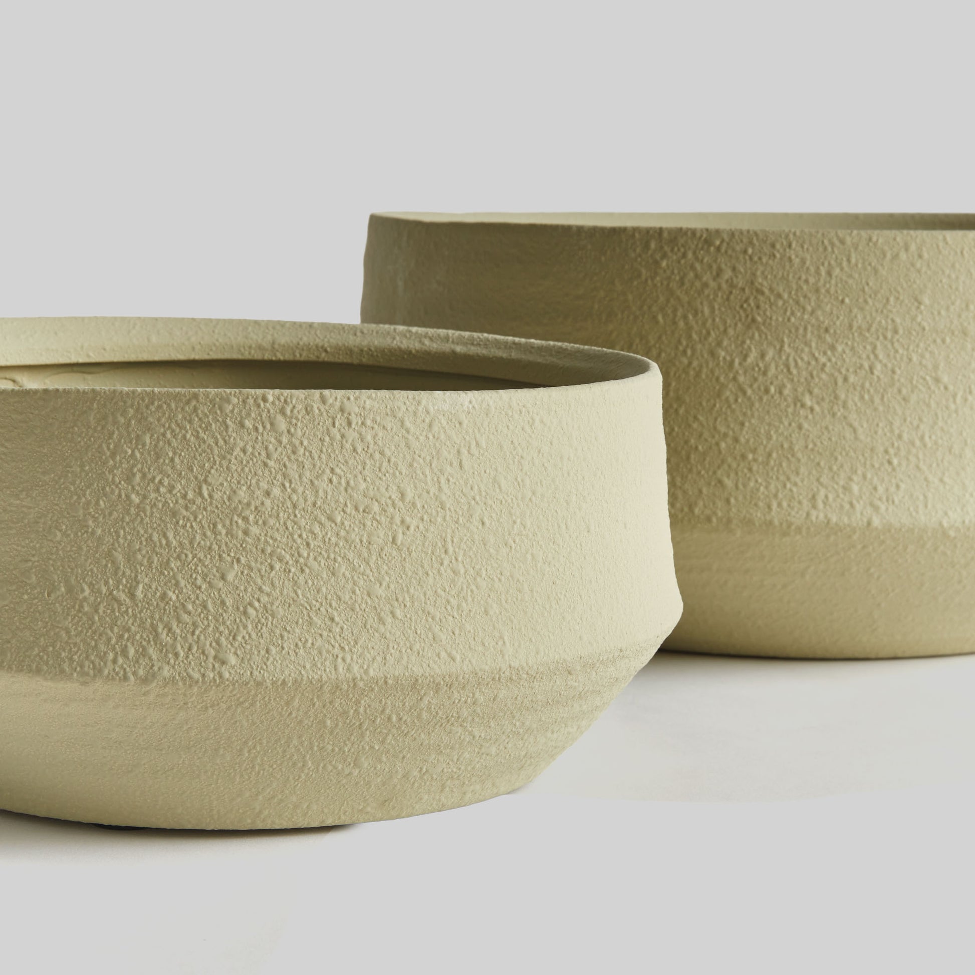 Leaf green terracotta decorative bowls (set of 2) - stylish home accent (Image3).
