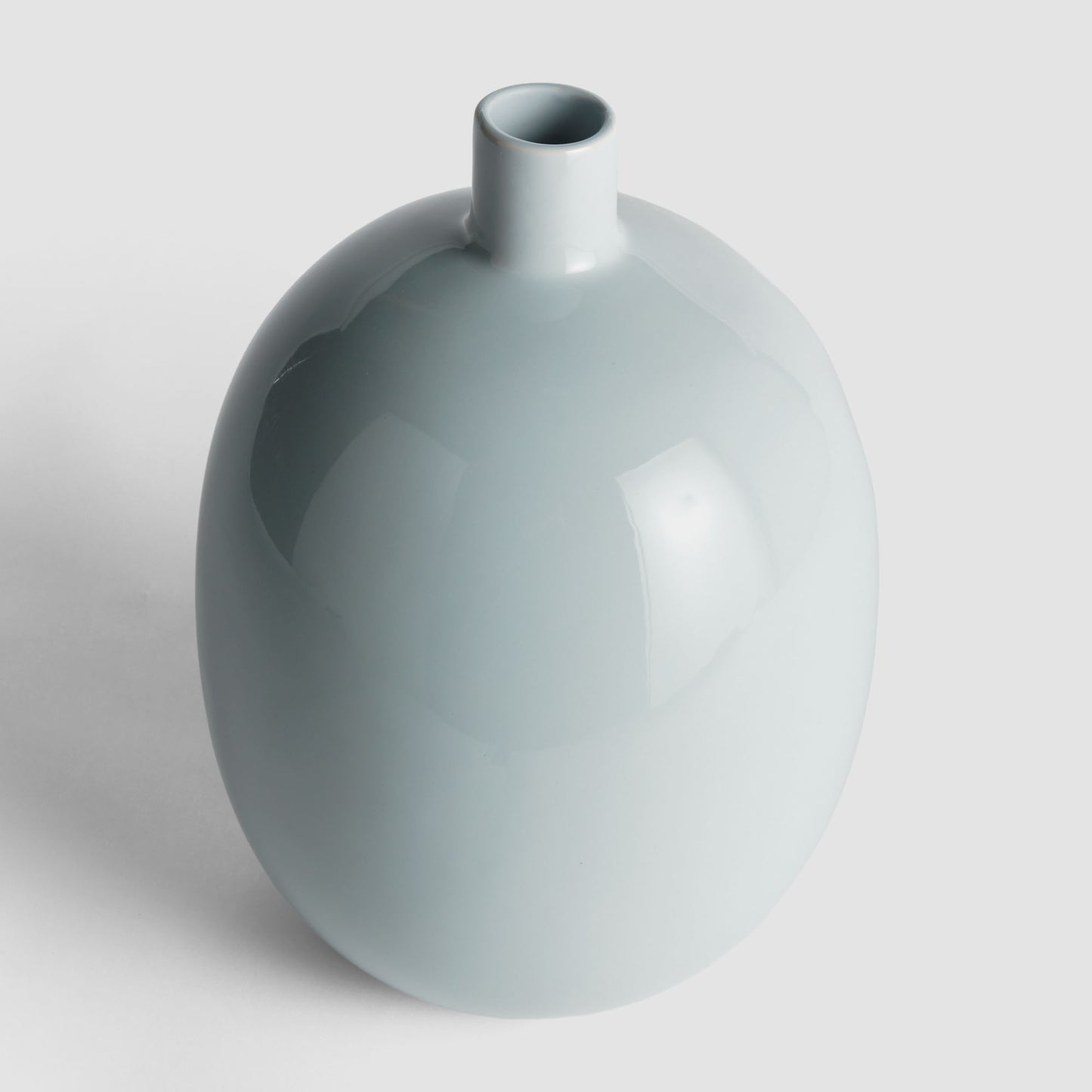 Light blue stoneware large vase - stylish home accent (Image3).