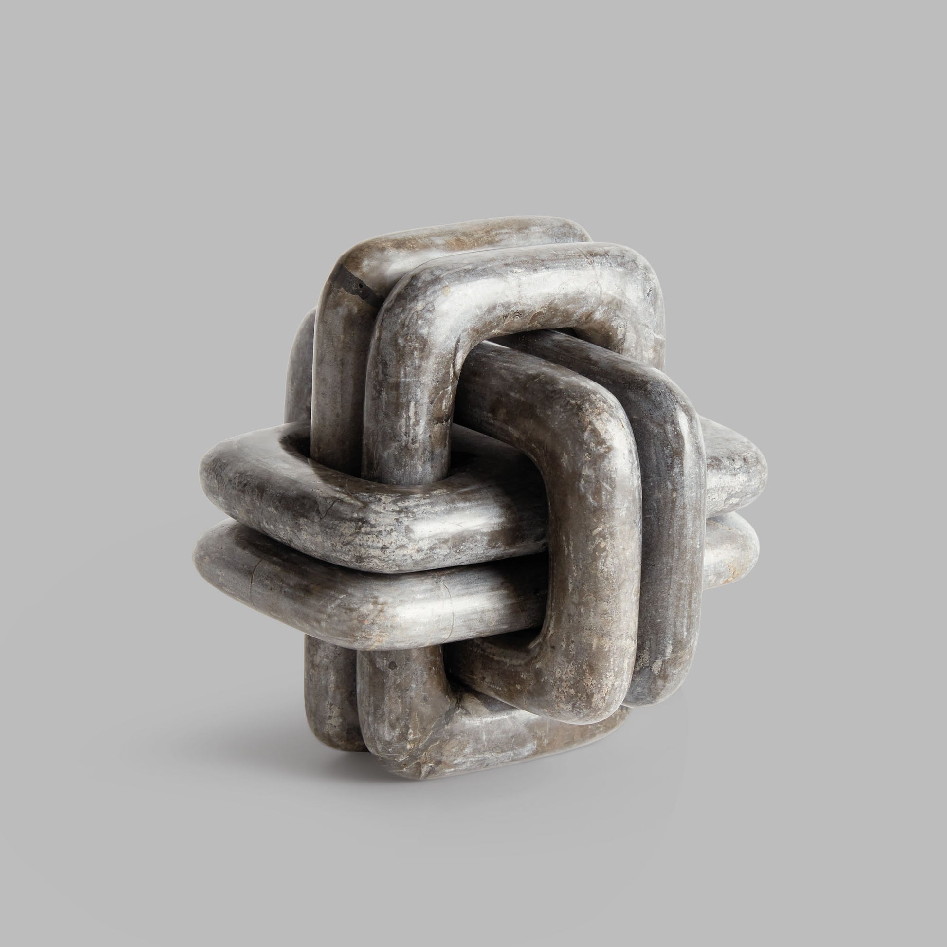 Marble knot sculpture - stylish home accent (Image5).