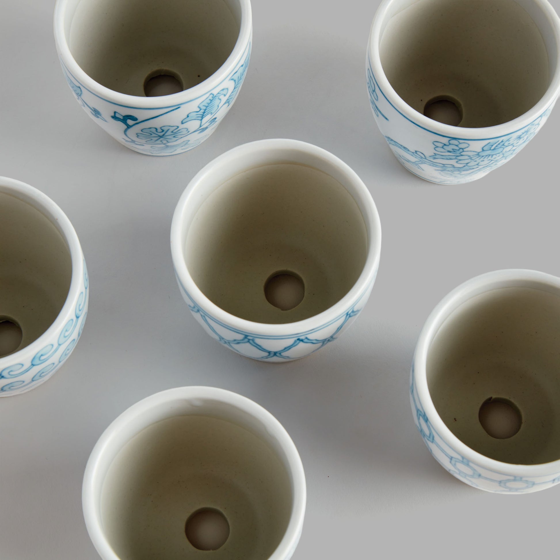 Mini light blue hand-painted porcelain flower pots (set of 6) - stylish home accent (Image2).