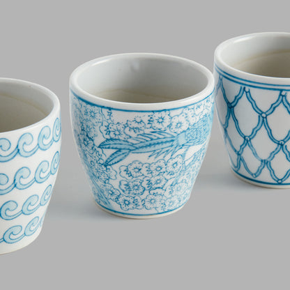 Mini light blue hand-painted porcelain flower pots (set of 6) - stylish home accent (Image4).