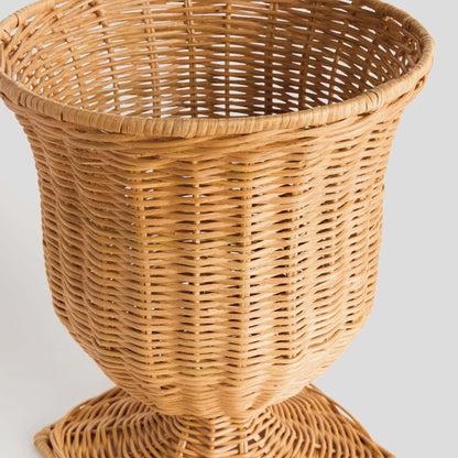 Narrow woven rattan vase - stylish home accent (Image3).