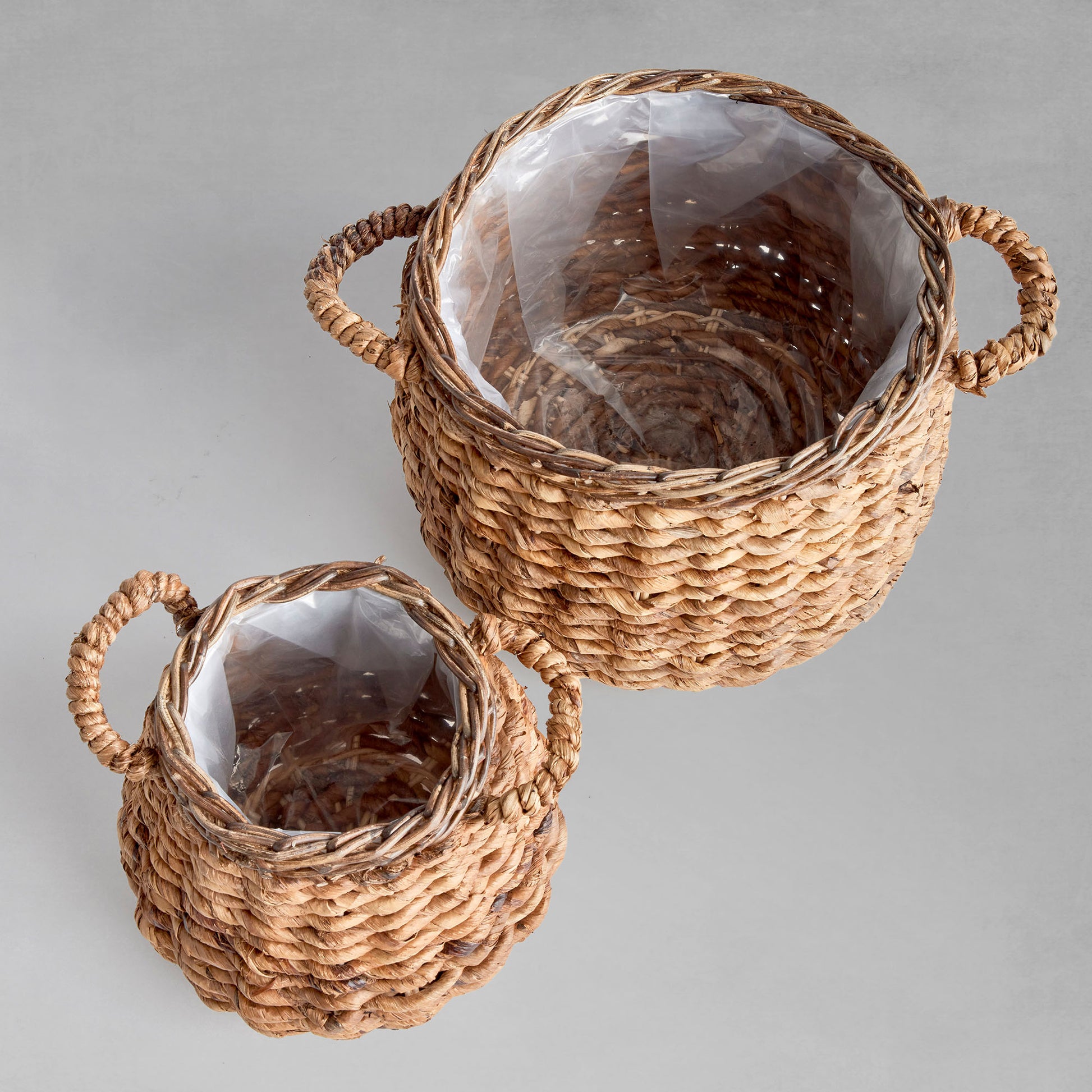 Natural abaca baskets with liners (set of 2) - stylish home accent (Image2).