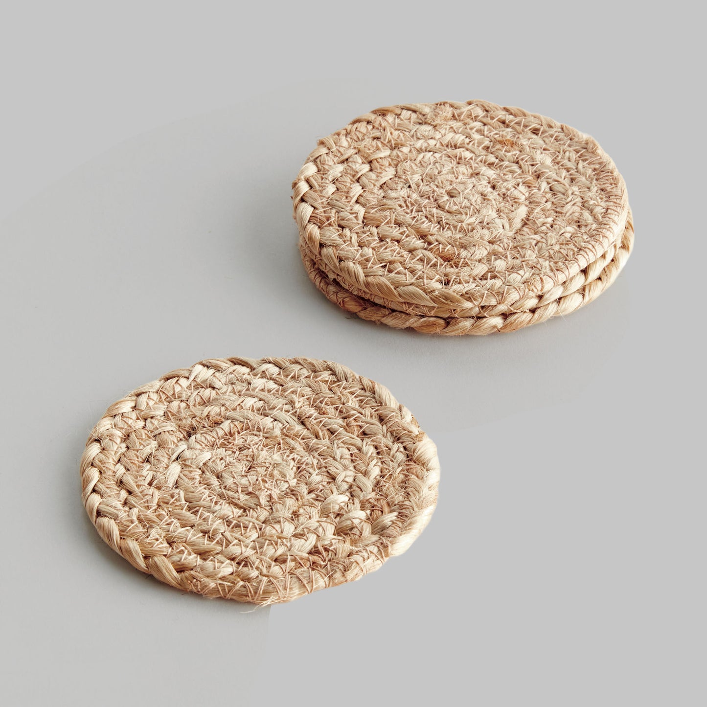 Natural jute coasters (set of 4) - stylish home accent (Image4).