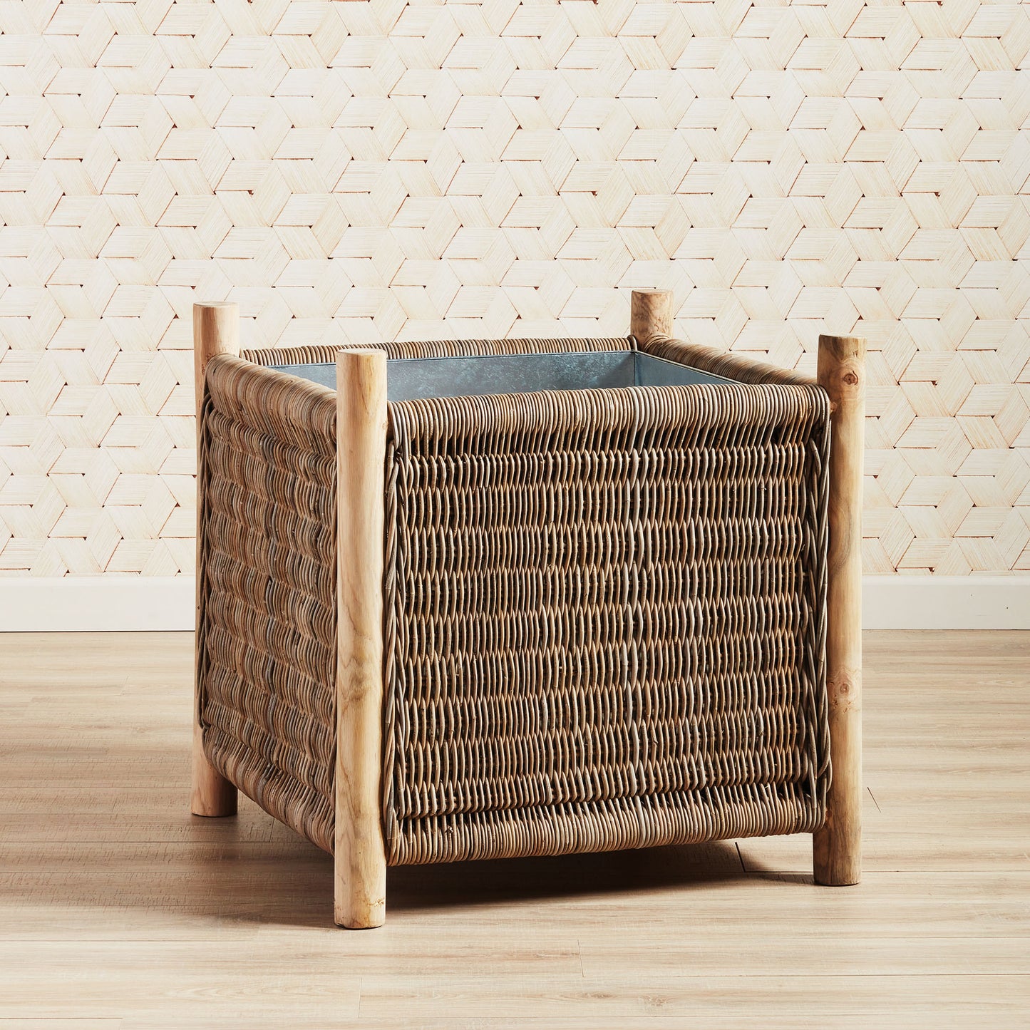 Natural rattan grand planter with teak legs 32 inch - stylish home accent (Image2).