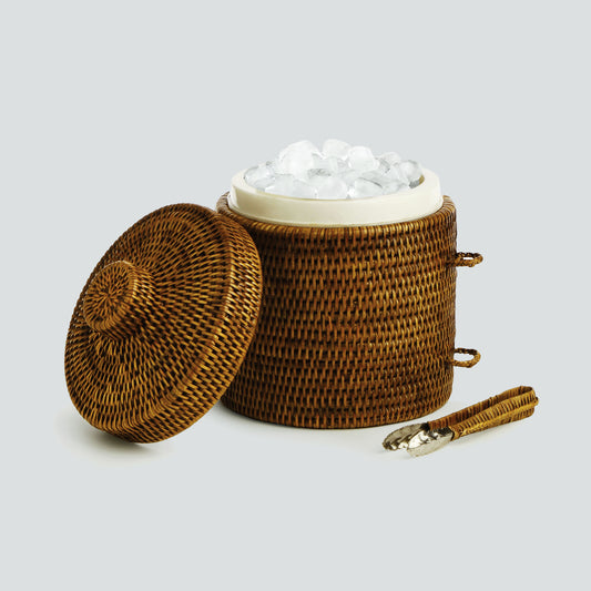 Natural rattan ice box and tongs - stylish home accent (Image1).