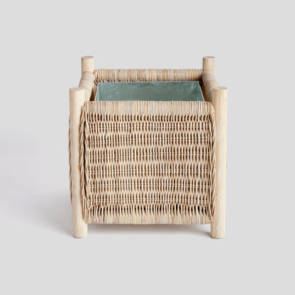 Natural rattan medium planter with teak legs 26 inch - stylish home accent (Image4).