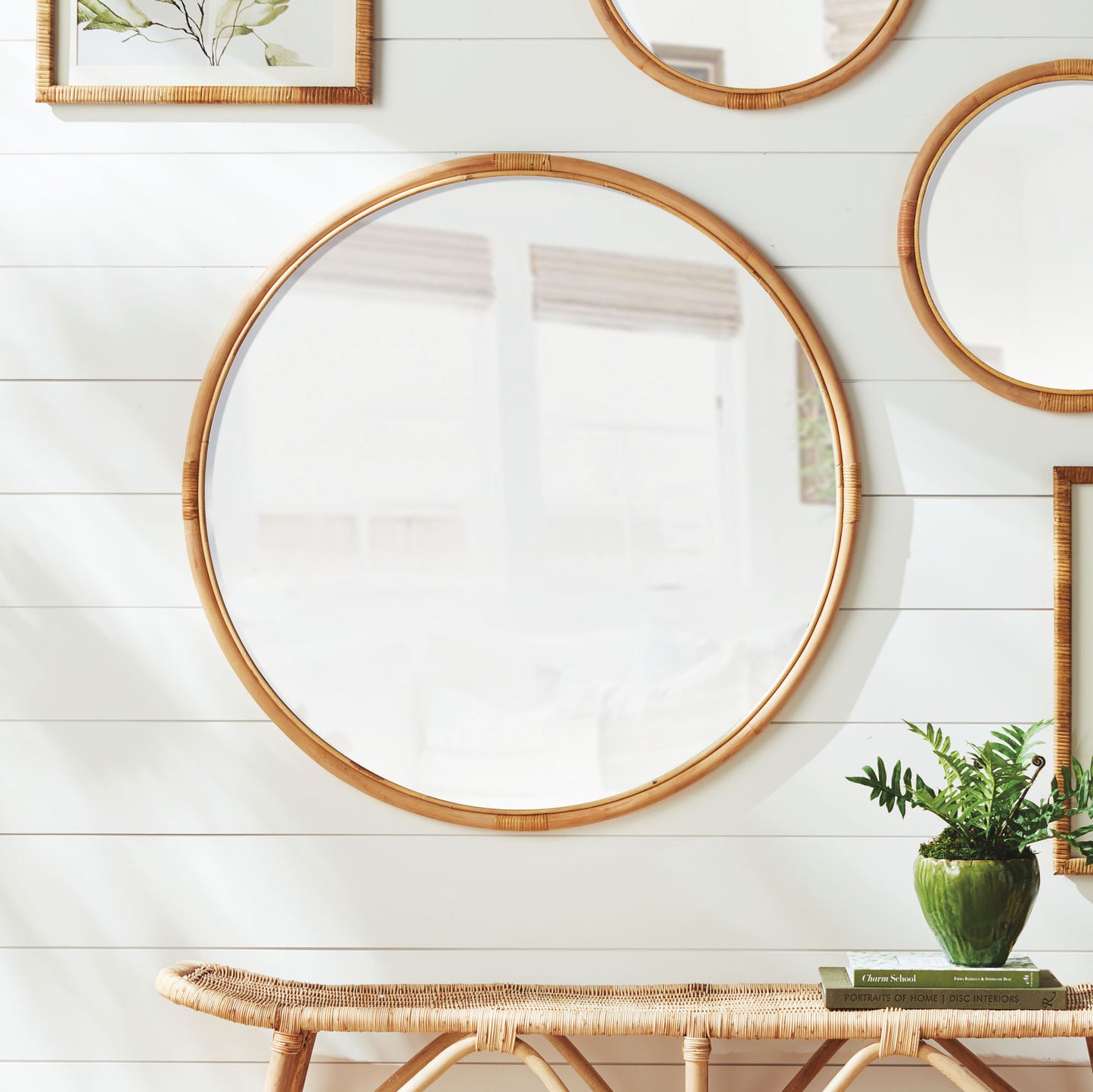Natural rattan round large mirror 39.5 inch - stylish home accent (Image5).